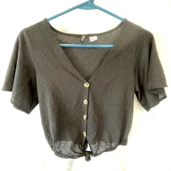H&M Divided | Crop Button Up Tie Front Top | XS - Picture 1 of 6